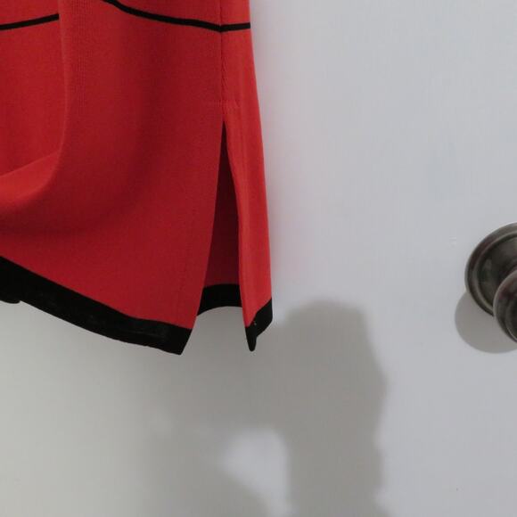 Misook Womens Sz L Red Orange Black Striped Sleeveless Knit Top - Picture 4 of 5